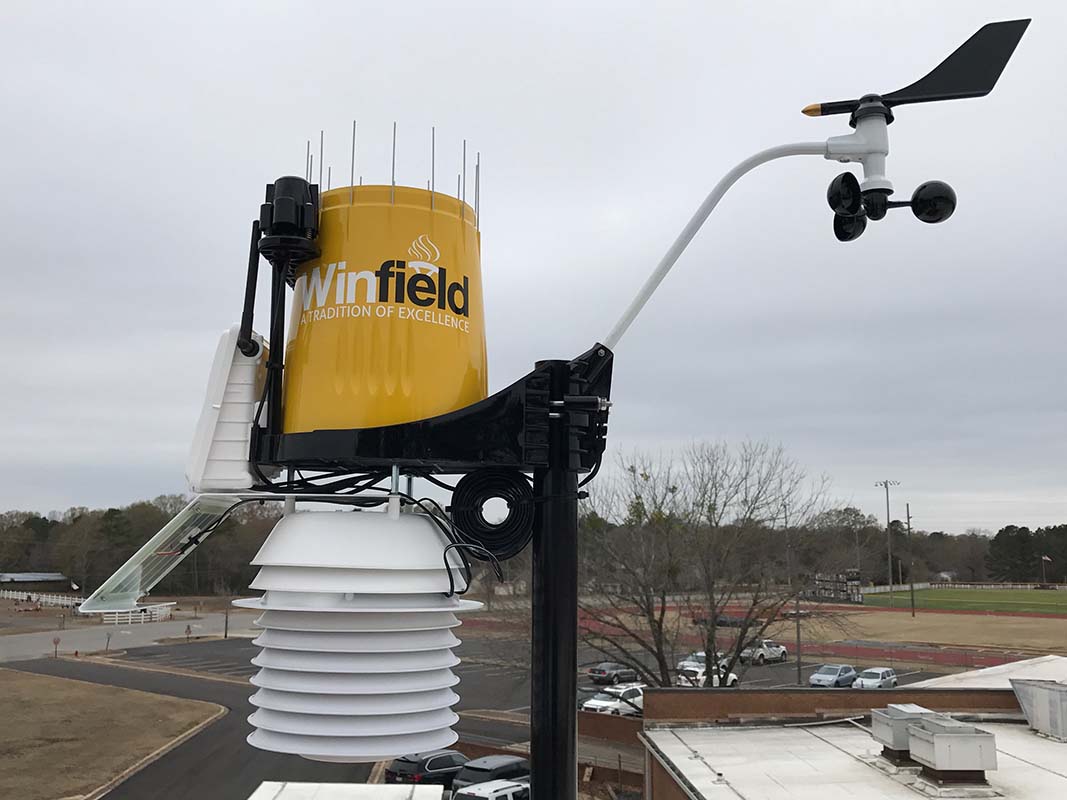 New weather station helps students and community monitor local weather